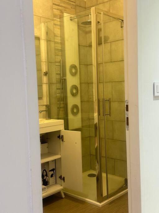 Apartmán Christelle Romilly-sur-Seine Exteriér fotografie